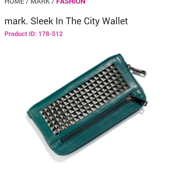 mark. Sleek in the City wallet