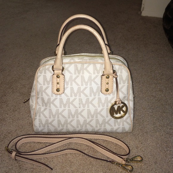 Authentic Michael Kors hand bag