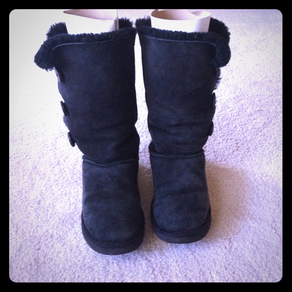 Bailey button ugg boots