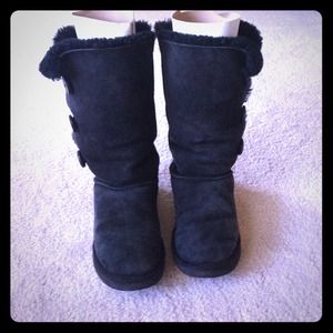 Bailey button ugg boots