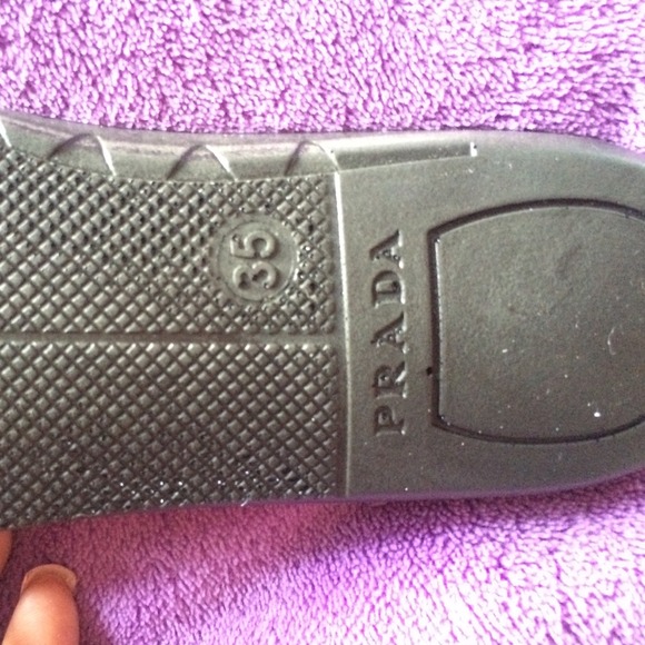 Traded 💁💪New Prada sneakers size - Picture 4 of 4