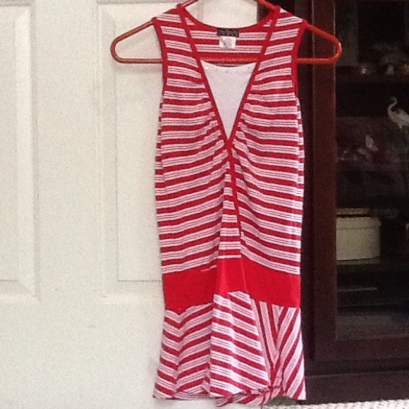 NWOT Red & White stripedTunicCandycane!