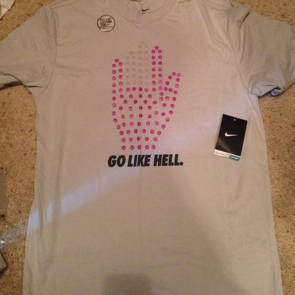 Nike dri-fit tee!!