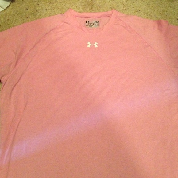 Pink Under armour shirt!