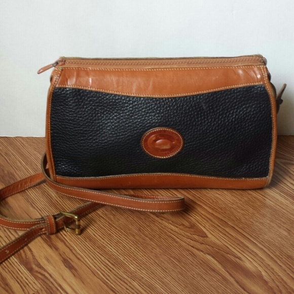 Vintage Dooney & Bourke handbag