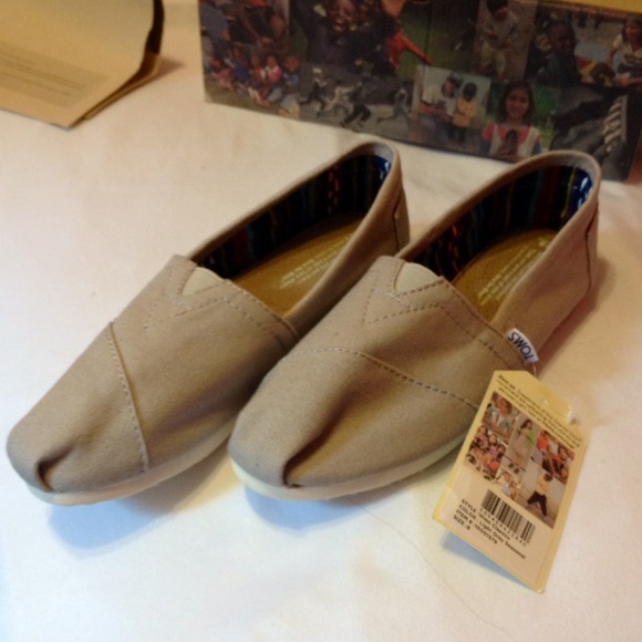Light Grey TOMS
