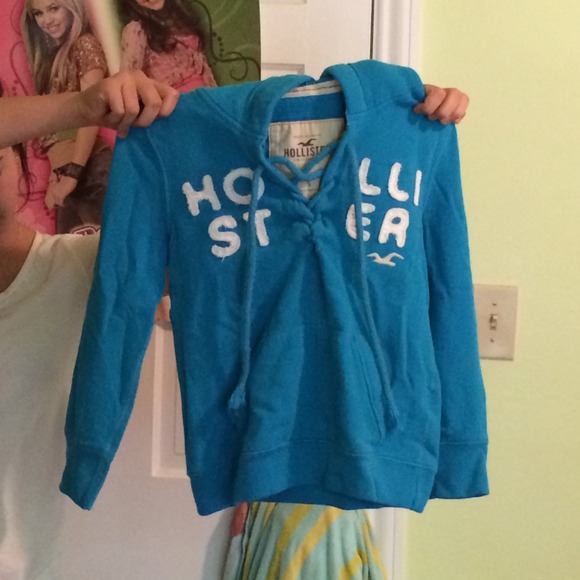 Blue sweatshirt - Picture 1 of 1