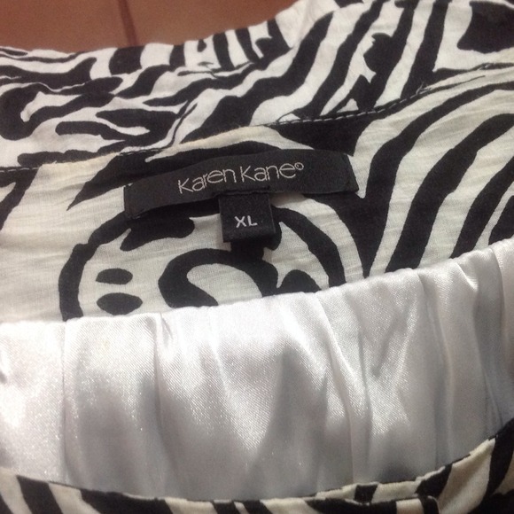 Swing shorts jacket by Karen Kane🌹 REDUCED 🌺 - Picture 3 of 4