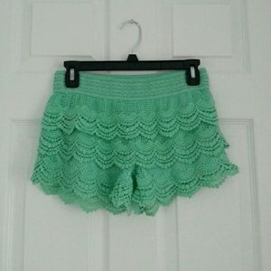 Host pick! ☝☝ Mint colored crochet shorts