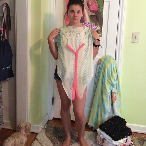 Lightweight top - Picture 1 of 1