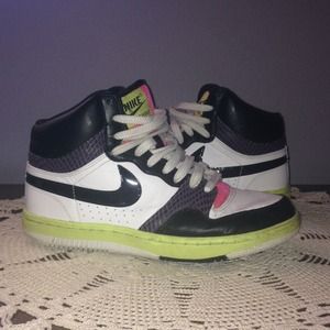 Nike court force hi top