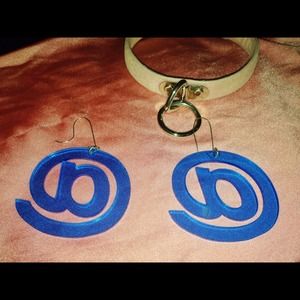 Light pink choker and @ symbol earrings