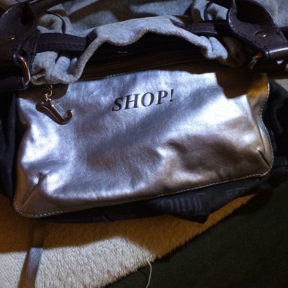 Authentic Juicy Couture gray bag. Used - Picture 2 of 4