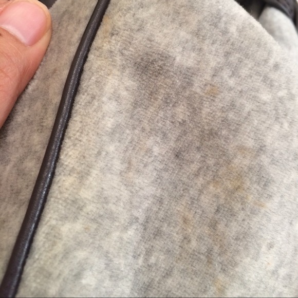 Authentic Juicy Couture gray bag. Used - Picture 3 of 4