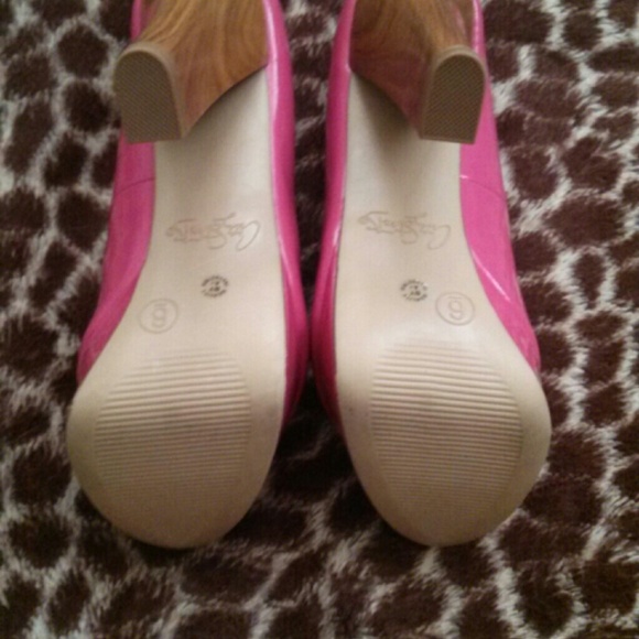 Nwot open toe pink/wood pumps - Picture 3 of 4
