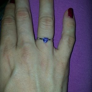 Adorable deep blue tanzinite