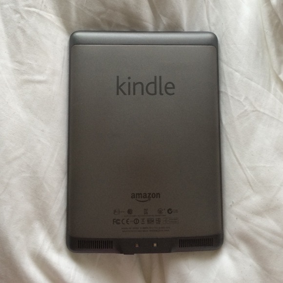 KINDLE touch - Picture 2 of 3