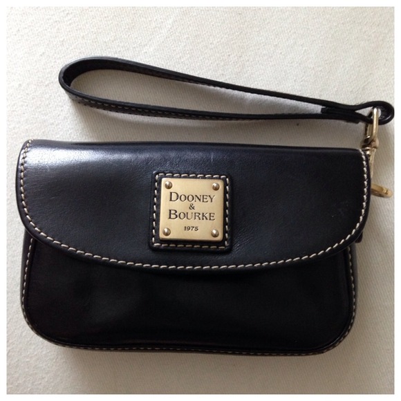 Authentic Dooney & Bourke Leather Wristlet