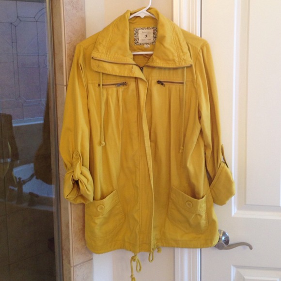Lightweight mustard jacket