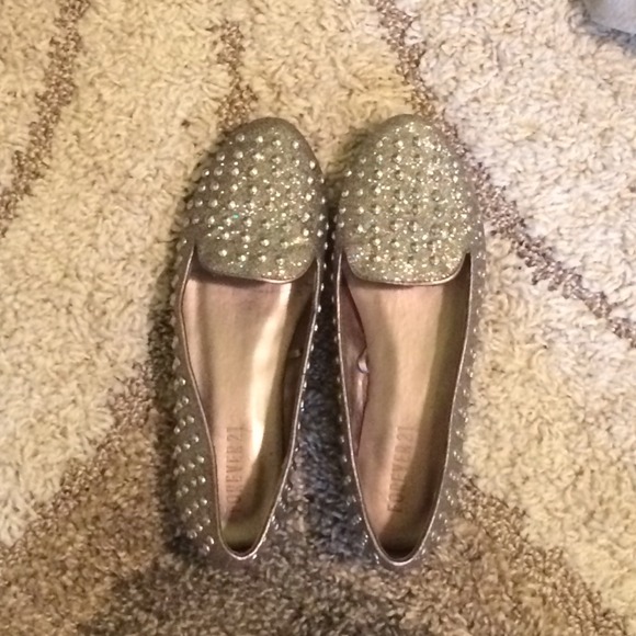 Flats - Picture 1 of 1