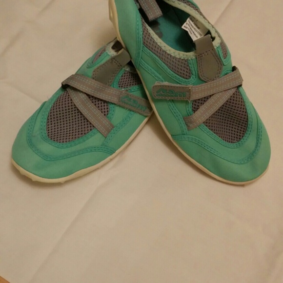 Water shoes