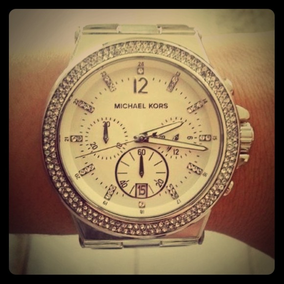 -Traded-Michael kors silver watch