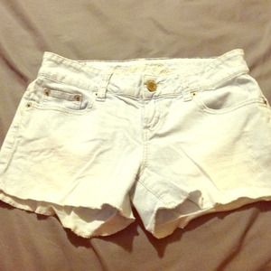 Light wash American Eagle shorts