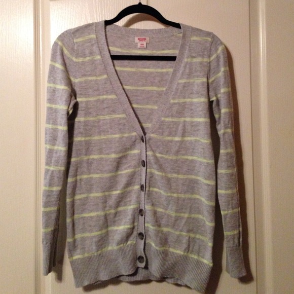 Mossimo sweater