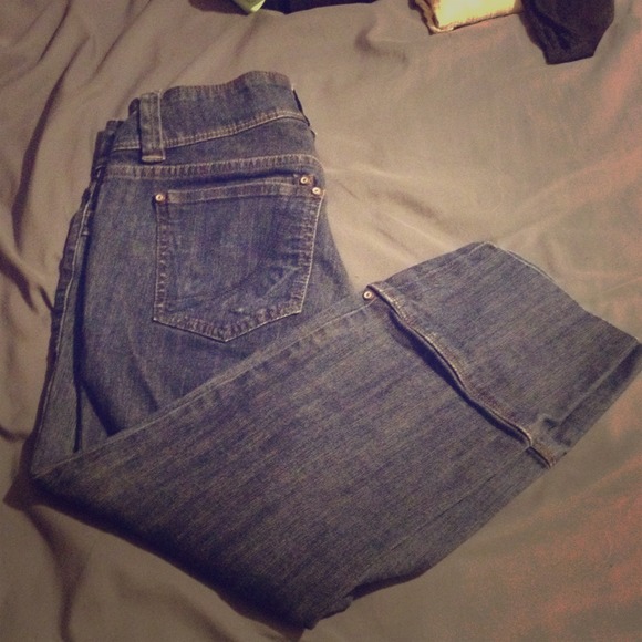 Elle brand capris