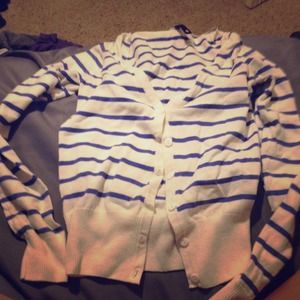 H&M blue and white stripes sweater