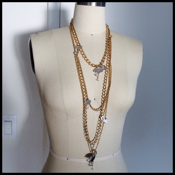 H&M gold chain & flamingo resin necklace