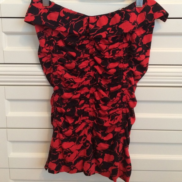 Red and black patterned tube top