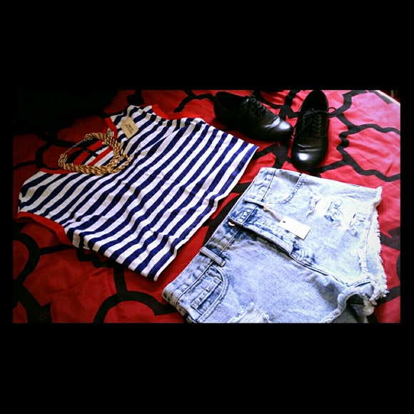 CROP TOP NAVY BLUE, WHITE, AND RED TRIMMING