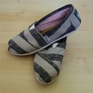 SOLD.....TOMS