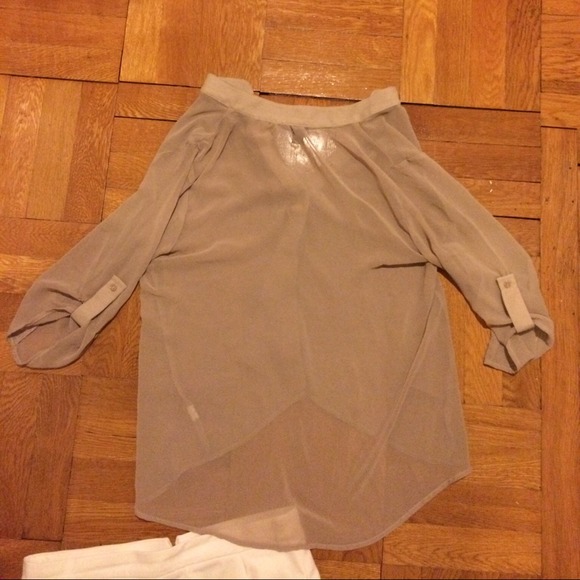 Tan blouse- SOLD IN BUNDLE - Picture 3 of 4