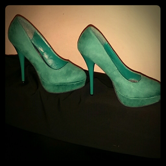 Sexy platform pumps