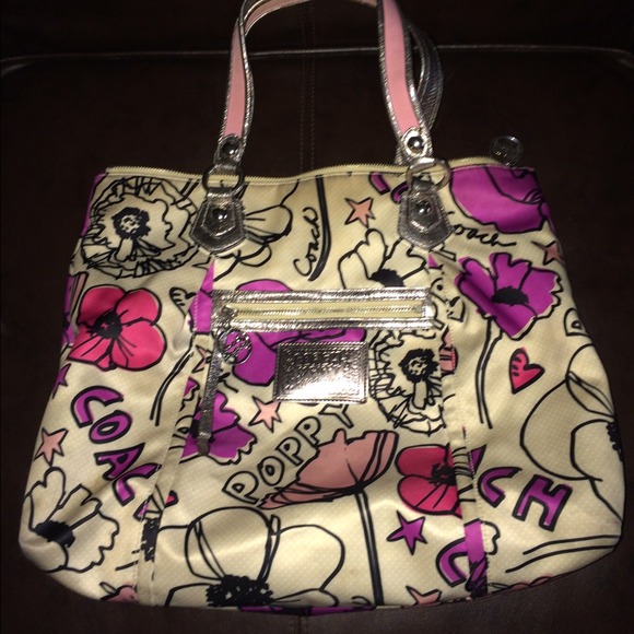 Authentic Coach Poppy handbag