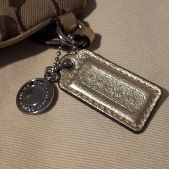 Coach wristlet - Picture 2 of 3