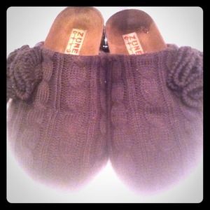 Sold in Bundle Grey sweater material clogs