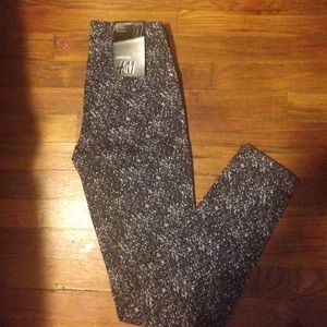 Bundle listing 2pairs of jeggings