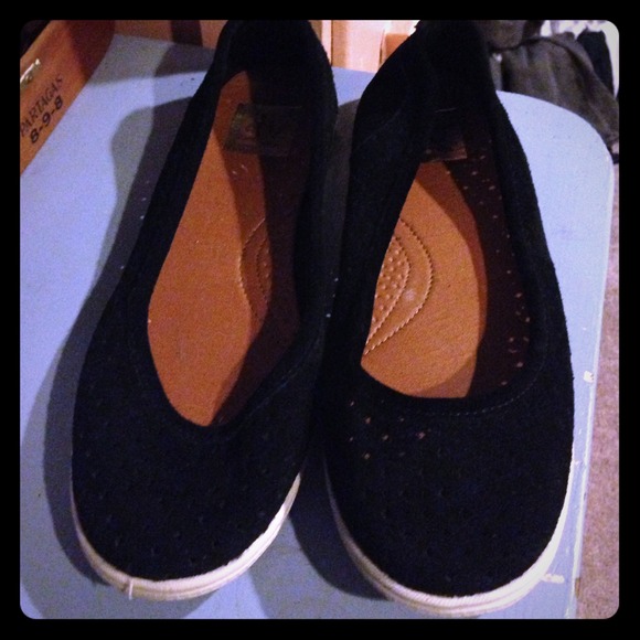 Dolce Vita black flats