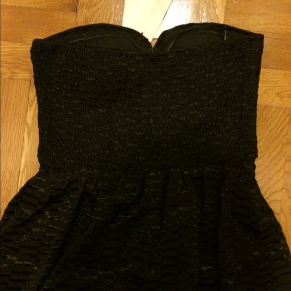 Strapless black dress NWT - Picture 3 of 4