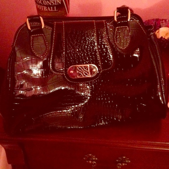 Black shiny purse