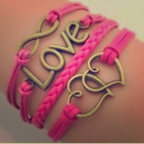 Hot pink love, hearts & infinity sign bracelet ✨