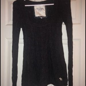 Brown cable knit long sleeve sweater