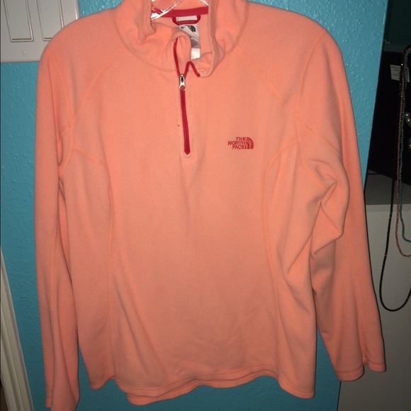 TRADING WITH POKAGIRLY :) Peach Northface Pullover