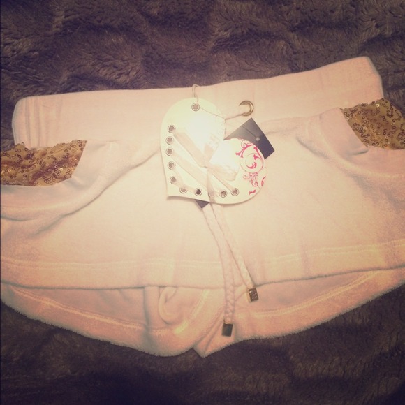 Beach Bunny xs shorts