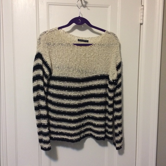 Brandy melville sweater