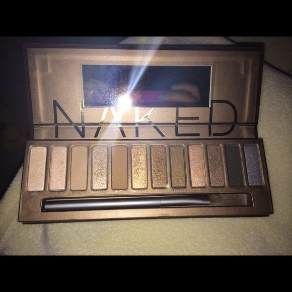 Naked palette
