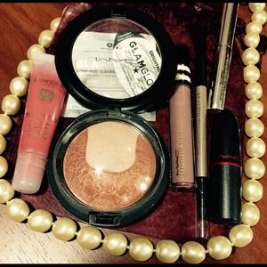 Beauty Bundle! (Stila Primer not included)